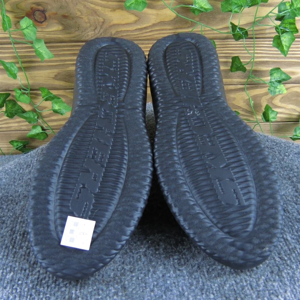 SKECHERS Men Relaxed Fit Memory Foam Sneaker Black Textile 10.5 Gently Used 2025